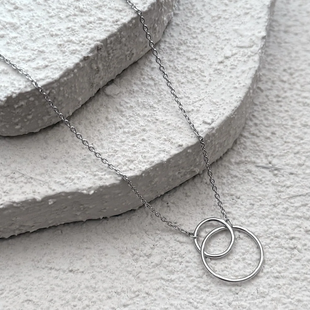 925 Sterling Silver Double Circle Link Necklace! NEW! - Picture 2 of 4